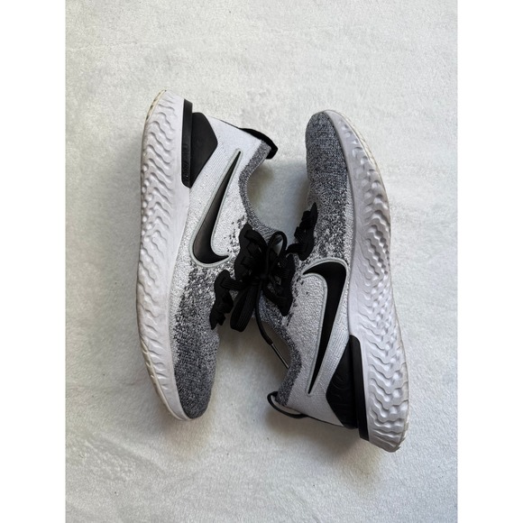 Nike Epic React Flyknit 2 'Oreo' running shoes - Picture 2 of 6